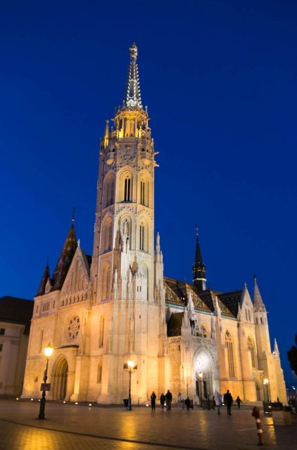 2 Hours Buda Castle Walking Tour - Walk with a Historian - Bécsi kapu Square to the Hungarian Kings Seat, what you actually get in 2 hours
