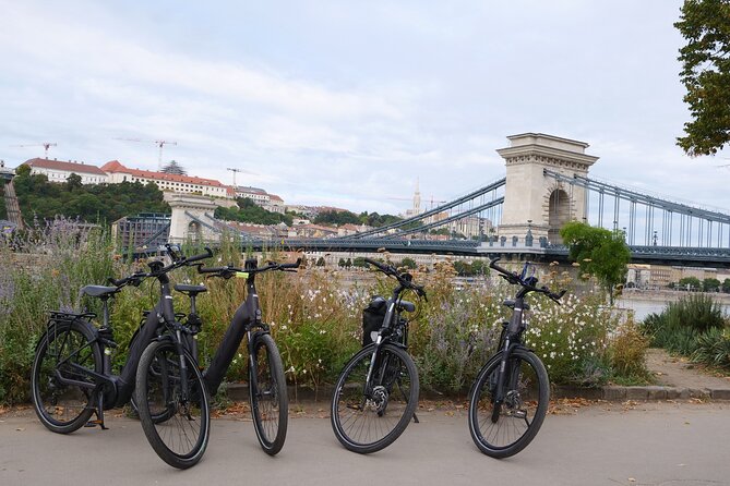 3-Hour Budapest E-Bike Adventure! - From bridges to Citadella and the Cave Church viewpoint stops