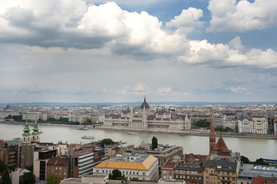 3-Hour Orientation Walking Tour of Buda and Pest - Crossing the Danube by public transport, not by skipping the hard part
