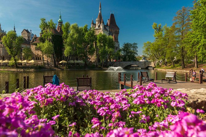 4 hours long private minivan tour in Budapest - Why this four-hour private loop is such good value