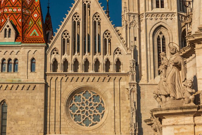 4 hours long private minivan tour in Budapest - What makes the guide side matter (and why it shows up in the best moments)