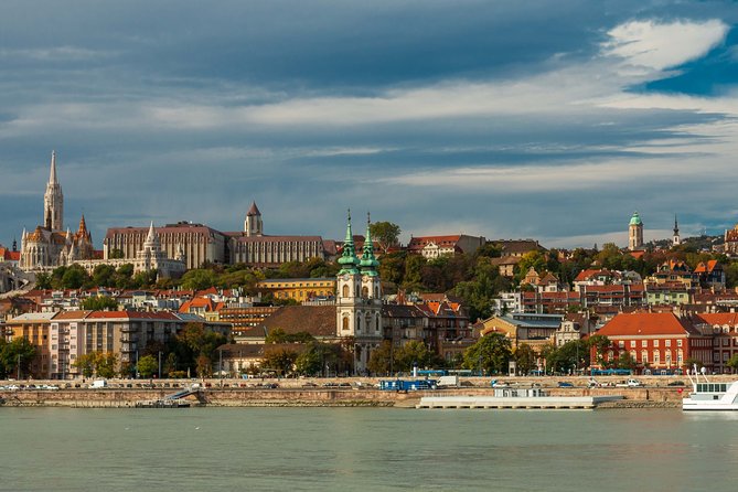 4 hours long private walking tour in Budapest - Stop 4: Andrássy Avenue, a stylish corridor of big-city architecture