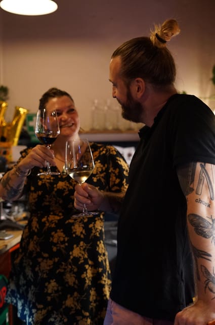 8-Tier Hungarian Wine Tasting in a Cozy Downtown Wine Bar - The 8-tier format: how the tasting stays fun for two hours