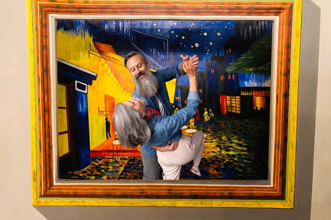 Adult Ticket in 3D Gallery Budapest - Timing Smarter: When to Go for a Relaxed Photo Session