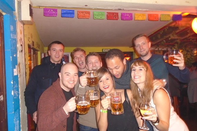 All You Can Drink Pub Crawl Through The Ruin Bars in Budapest - The 5-hour pace: meeting at Oktogon and staying on track