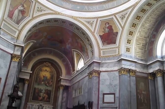 Along the shore of Danube river, private tour - The Esztergom old-street stroll and the Visegrád lower-castle options