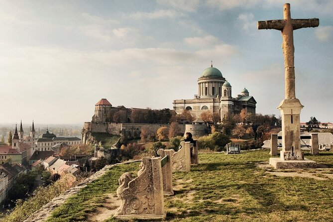 Along the shore of Danube river, private tour - Szentendre’s cobblestones, baroque houses, and Christmas Museum time