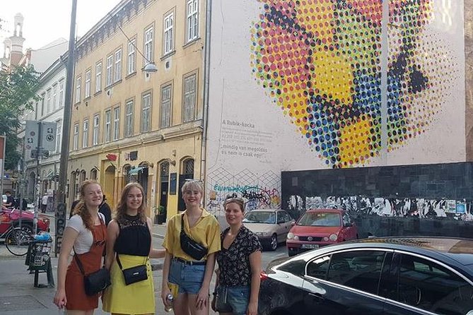 Alternative Street Art Free Walking Tour of Budapest - Szimpla Kert finish: ruin bar culture as the final chapter