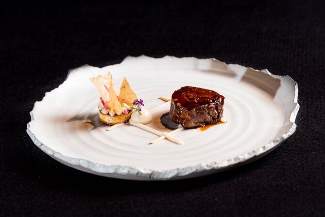 Audio visual multi-sensory chefs journey dinner experience - Who should book this in Budapest, and who might skip it