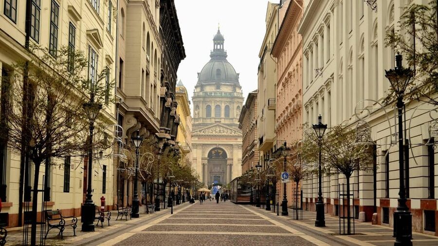 Best of Budapest: Private Walking Tour with a Local - Heroes’ Square to the City’s Big Stops: What You’ll Actually Learn