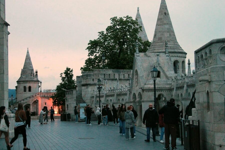BloodThirsty Hungary: Walking tour & Dark Historical Stories - Practical Tips for a Night Walk Up Castle Hill