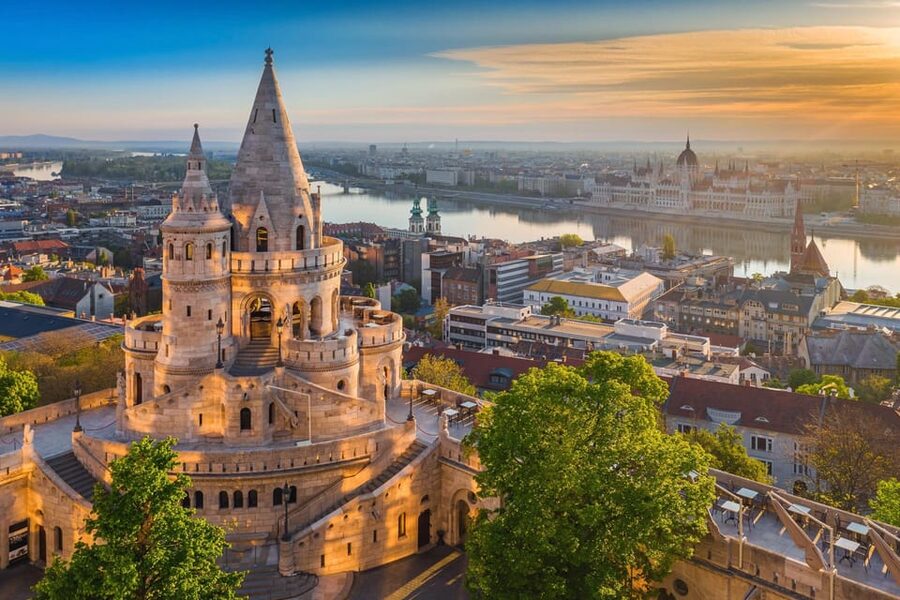 Buda Castle District and Matthias Church Private Tour - Key highlights to look for