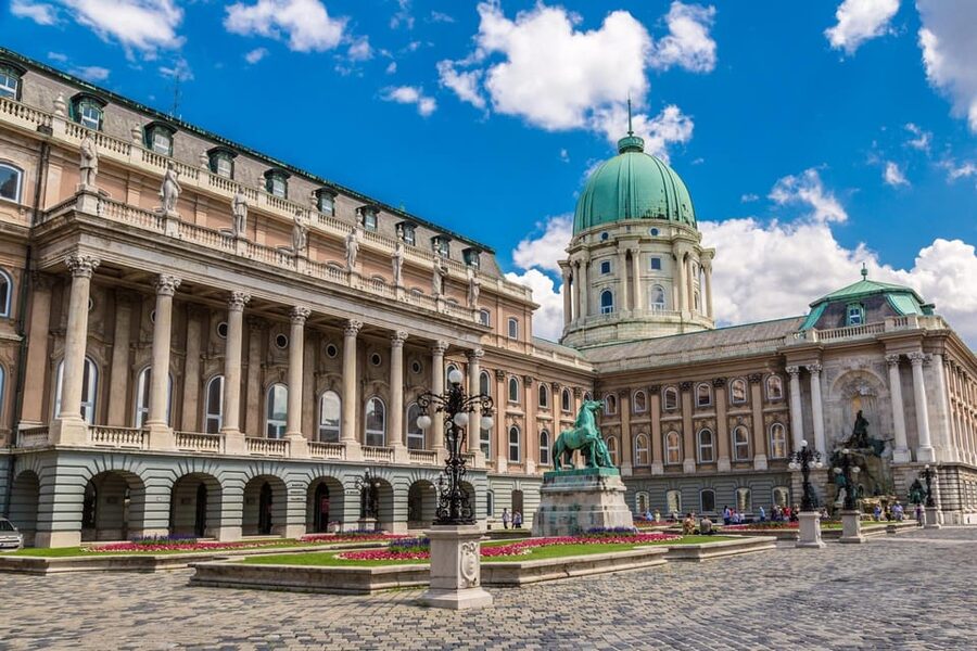 Buda Castle District and Matthias Church Private Tour - Practical tips to get more out of the 2 hours