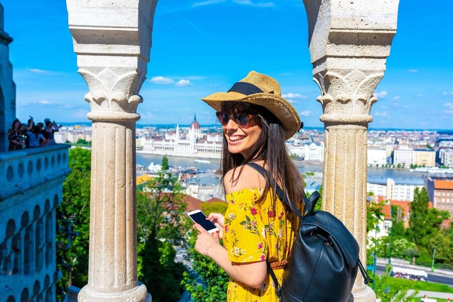 Buda Castle District and Matthias Church Private Tour - Meeting point and timing: start where the city makes sense