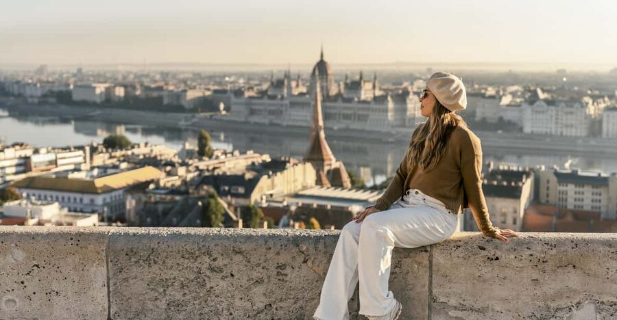 Buda Castle: Private photoshoot with a local guide - Starting at Szentháromság tér, meet Bence and get camera-ready
