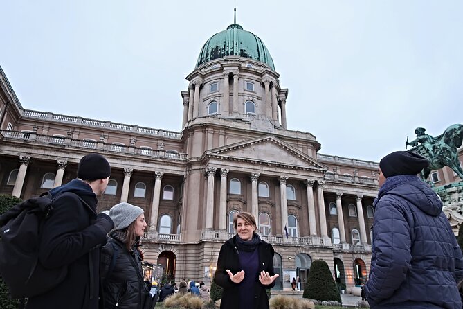 Buda Castle Private Walking Tour: A Kingdom of Many Nations - Meeting point and how to keep the 3-hour plan easy