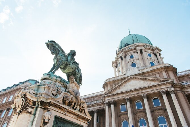 Buda Castle's Secrets with a Historian - Fountain of King Matthias: the legend ending you can remember