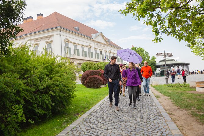 Buda Castle Tour: Fisherman's bastion and hidden gems - Meeting points and the route from Matthias Church to Buda Castle