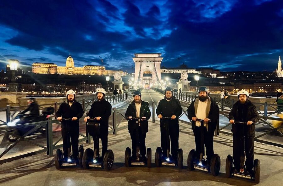 Budapest: 1 Hour Instagram Segway Tour - St. Gerard Sagredo Statue and the quick photo-stop rhythm