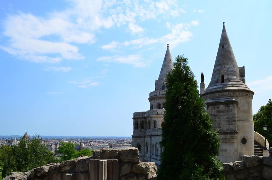 Budapest: 3-Hour Grand City Tour and Castle Walk - Gellért Hill photo stop: where the Danube picture actually works