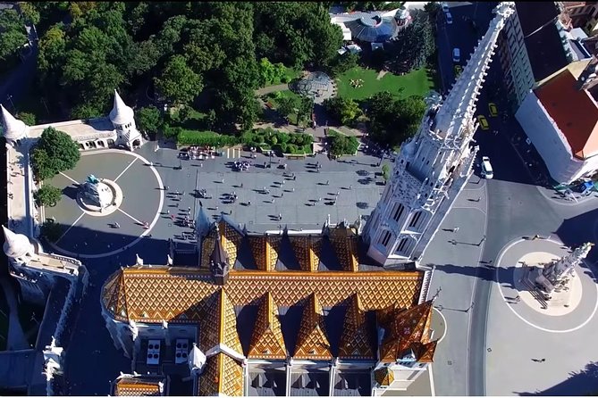 Budapest: 3-Hour Live-guided Bus Tour and 1-hour River Cruise - Live guidance quality: what to expect from the human element