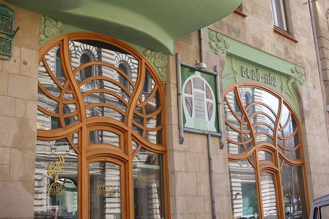 Budapest Art Nouveau Walking Tour - Stop 2: The Royal Postal Savings Bank and Lechner’s Flair