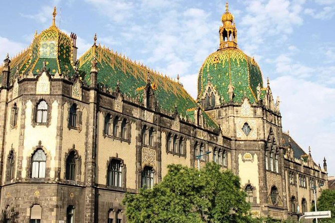 Budapest Art Nouveau Walking Tour - Starting point at Madal Café, then Bedö House and the street-level training