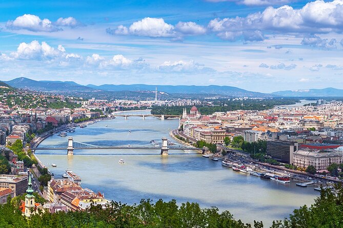 Budapest Audio Guide Cruise with Day, Sunset and Night Options - Who This Cruise Fits Best