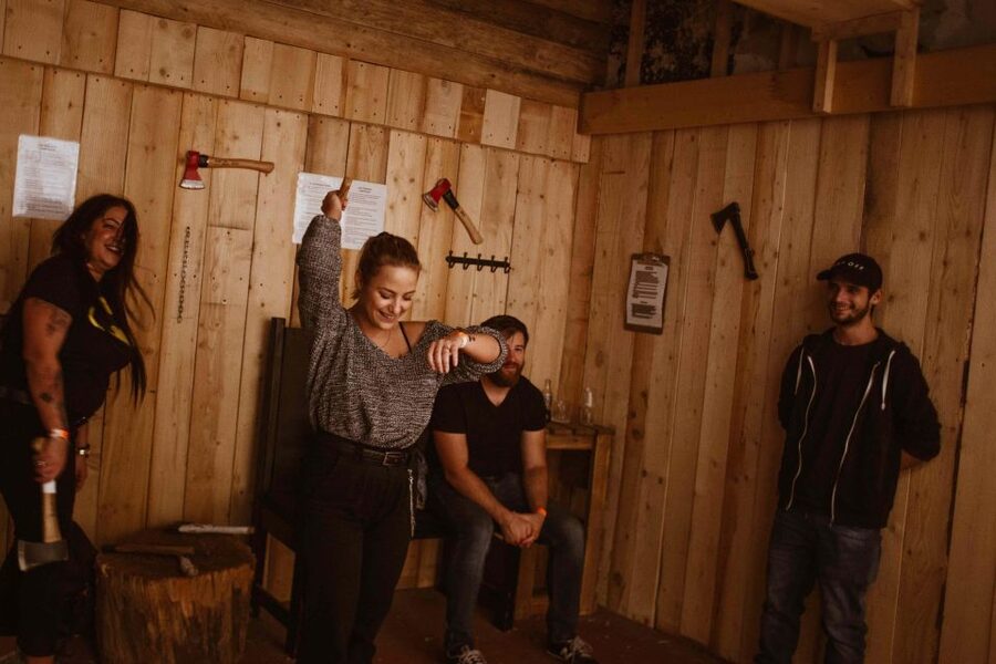 Budapest: Axe Throwing Experience - Coaching That Helps New Throwers Hit Targets