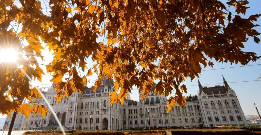Budapest: Best of Downtown and Jewish Quarter Tour - From Gyula Andrássy to the Parliament Building, the tour’s smart opening