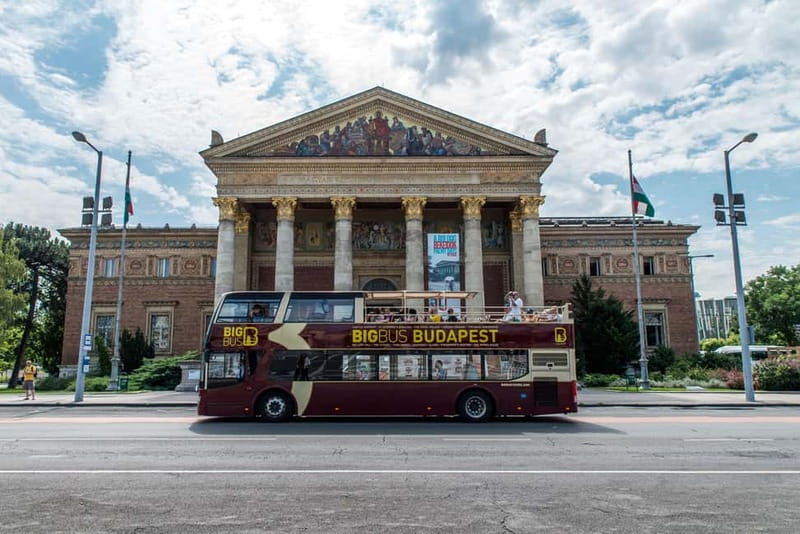Budapest: Big Bus Hop-On Hop-Off Tour & Danube River Cruise - Audio Commentary in 16 Languages: Great When It’s Clear