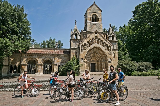 Budapest Bike Tour - Pest downtown first: Great Synagogue area, St. Stephen’s Basilica, and Szabadság tér