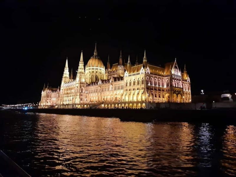 Budapest: Boat Cruise with Personal Guide and Drink - Budapest at night, seen the way it was meant to be seen