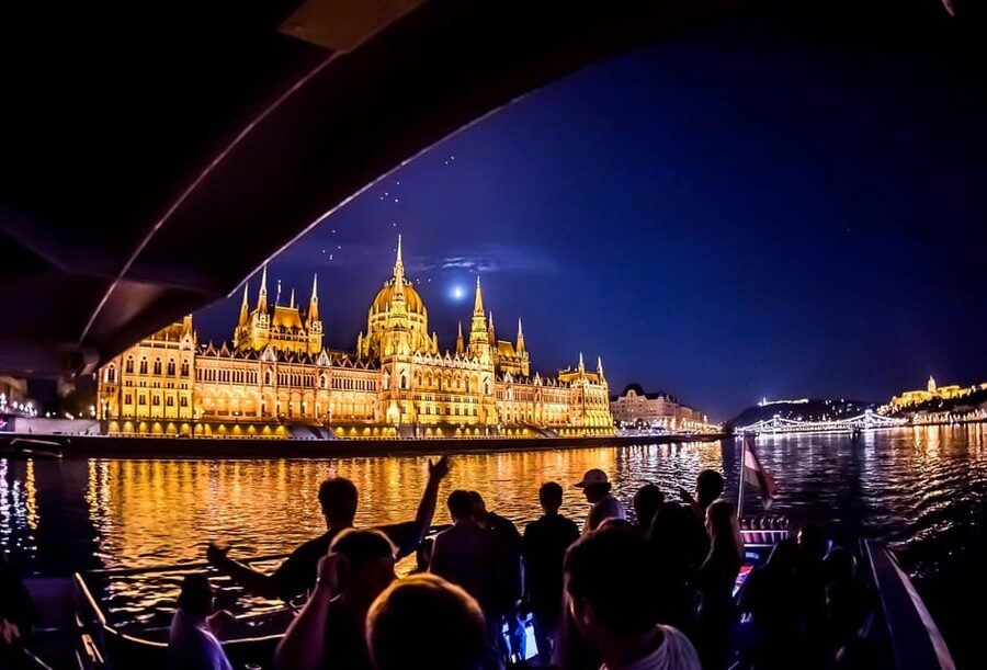 Budapest: Boat Party with option of Unlimited Drinks - Practical tips for a smoother night on the Danube