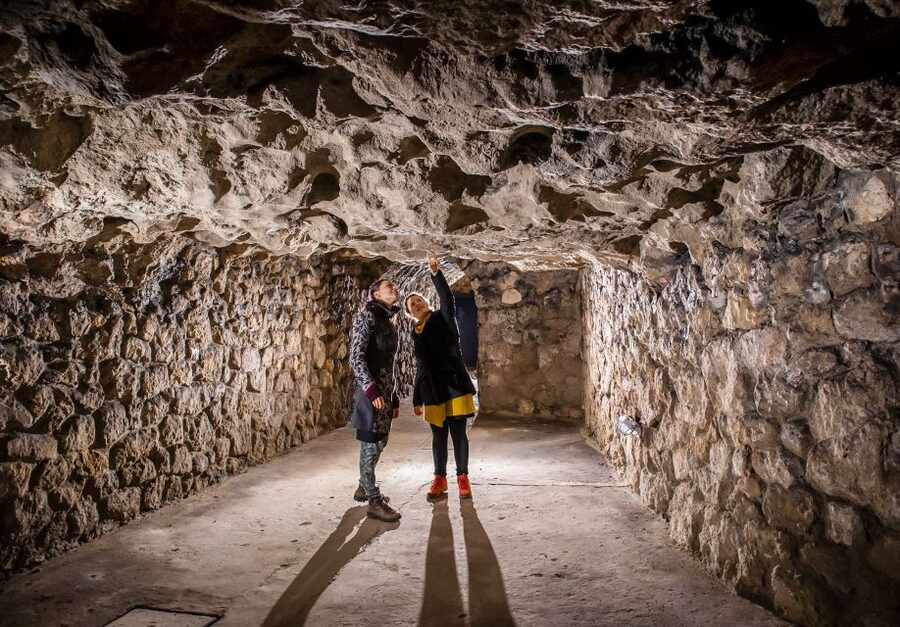Budapest: Buda Castle Cave Tour - What to wear and bring for a comfortable cave visit
