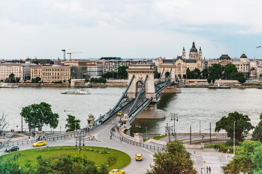 Budapest: Buda Castle District Vampires and Myths Night Tour - What the Actor-Guide Storytelling Feels Like in Real Terms