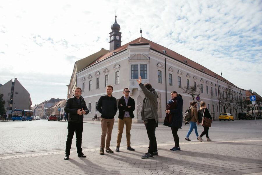 Budapest: Buda Castle District Walking Tour with a Historian - Key points that make this tour worth your time