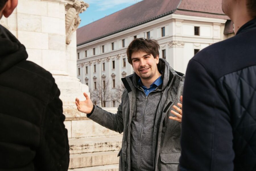 Budapest: Buda Castle District Walking Tour with a Historian - Matthias Church visit: skip the ticket line and listen for meaning