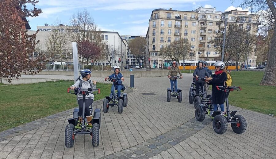 Budapest: Buda Highlights Guided Tour on Electric EZRaider - Photo Stops and Instagram Friendly Angles: How to Get Great Shots