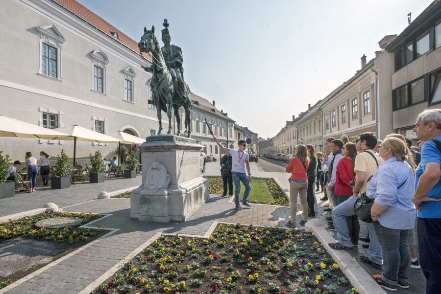 Budapest: Buda Walking Tour - What you really get for $16, and where extra costs might appear