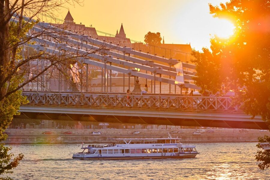 Budapest By Night Sightseeing Cruise - FAQ