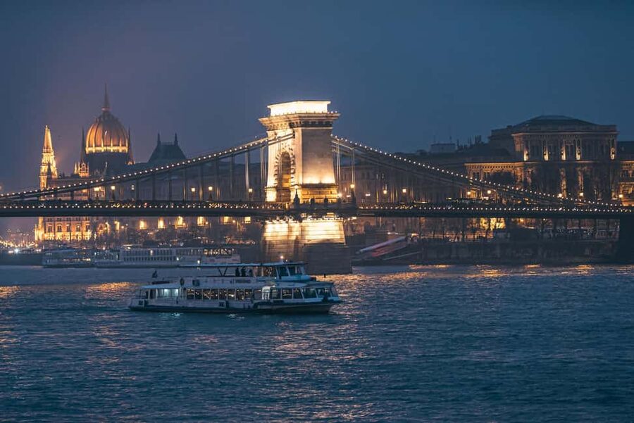 Budapest By Night Sightseeing Cruise - Who This Cruise Is Best For (And Who Might Skip It)