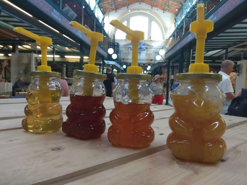 Budapest: Central Market Hall Guided Food Tour with Tastings - What you get at the end: Budapest restaurant guide plus WineGuide and a receipt book