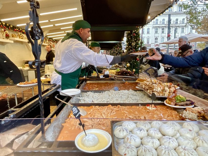 Budapest: Christmas Market Guided Walking Tour with Tastings - Key Things You’ll Notice on This Budapest Christmas Market Walk
