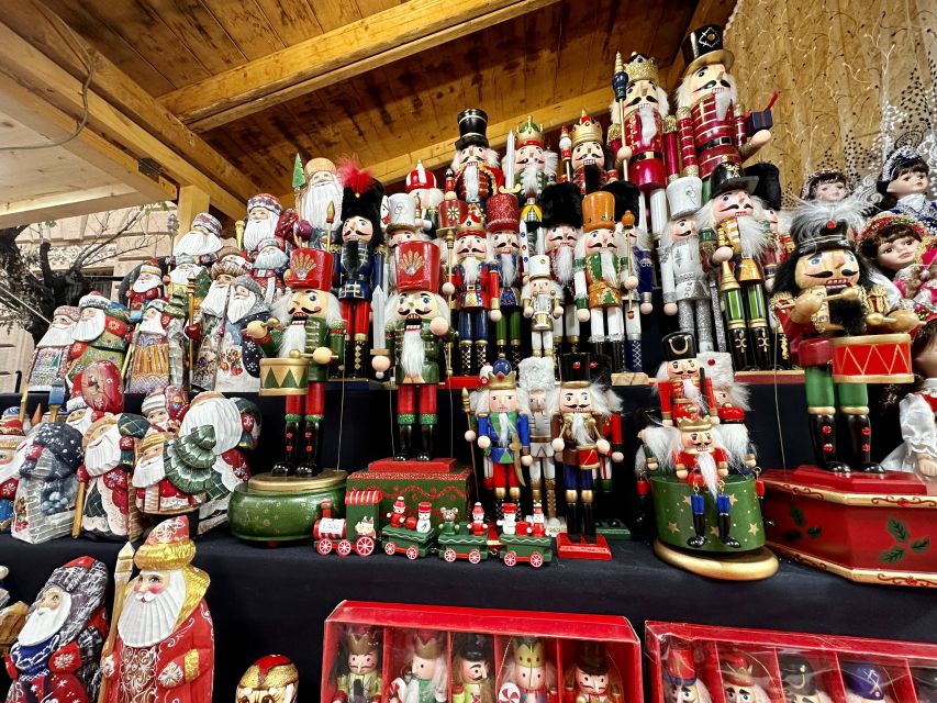 Budapest: Christmas Market Guided Walking Tour with Tastings - Learning Hungarian Christmas Traditions While You Walk