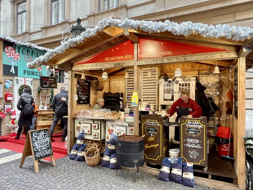 Budapest: Christmas Market Guided Walking Tour with Tastings - Timing, Pace, and the Real Meaning of a 2.5-Hour Tour
