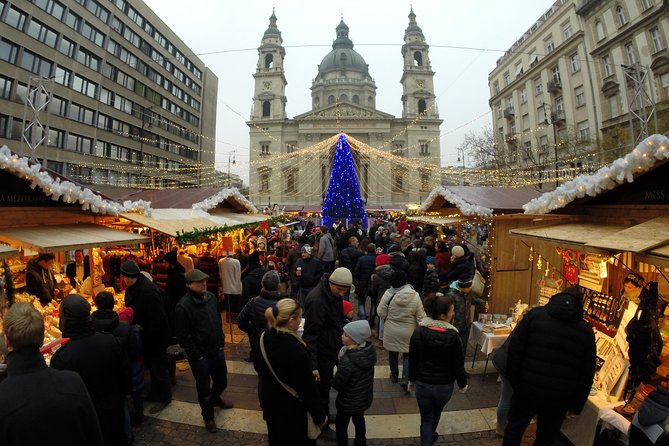 Budapest Christmas Walking Tour & Entry to St Stephen's Basilica - The core idea: markets plus St Stephen’s Basilica, in one smooth loop