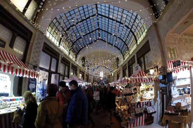 Budapest Christmas Walking Tour & Entry to St Stephen's Basilica - Korzo and the Danube embankment, then the wait ends at St Stephen’s Basilica