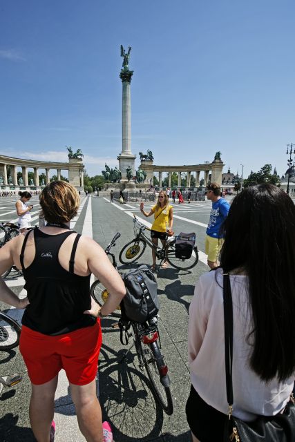 Budapest: City Bike Tour with Coffee Stop - St. Stephen’s Basilica, Liberty Square, and Parliament Views