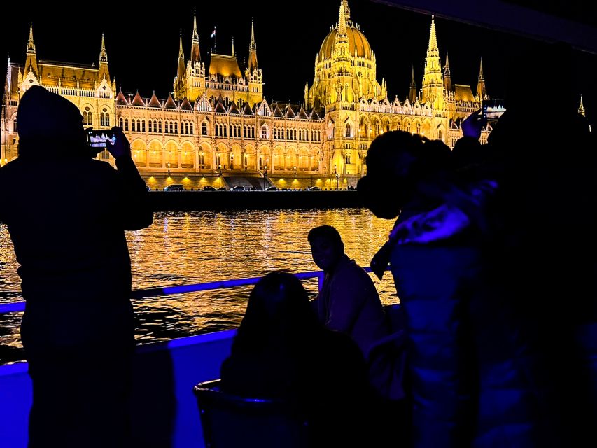 Budapest: City Highlights Cruise with Welcome Drink - Why this Danube cruise is a smart Budapest add-on